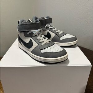 Nike Court Borough Mid 2 Unisex Kids White Grey Sneakers Size 1Y